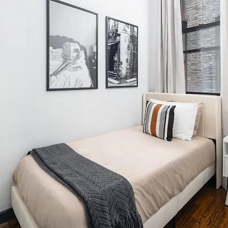 Stylish Duplex In Manhattan With Backyard Appartement